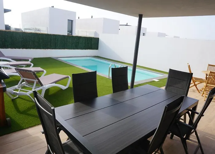 Casa Soleada Villa La Oliva